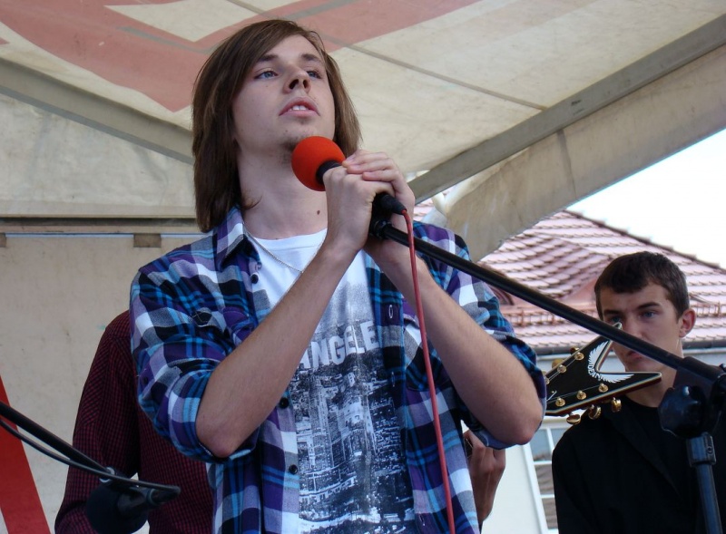 Zdjęcie w galerii na portalu naszwodzislaw.com: Ogień olimpijski w Wodzisławiu wiadomości z regionu