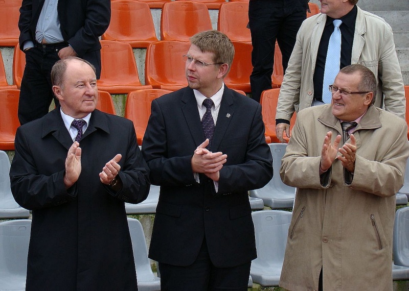 Zdjęcie w galerii na portalu naszwodzislaw.com: Ogień olimpijski w Wodzisławiu wiadomości z regionu