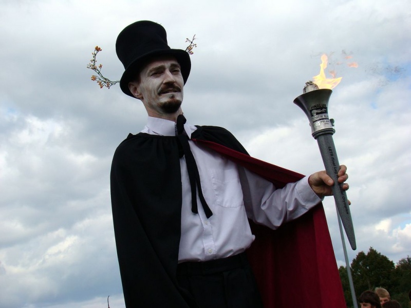 Zdjęcie w galerii na portalu naszwodzislaw.com: Ogień olimpijski w Wodzisławiu wiadomości z regionu