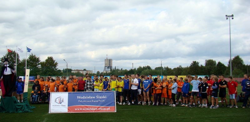 Zdjęcie w galerii na portalu naszwodzislaw.com: Ogień olimpijski w Wodzisławiu wiadomości z regionu