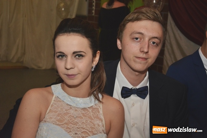 Zdjęcie w galerii na portalu naszwodzislaw.com: Zespół Szkół Ekonomicznych bawi się na studniówce. FOTORELACJA  wiadomości z regionu