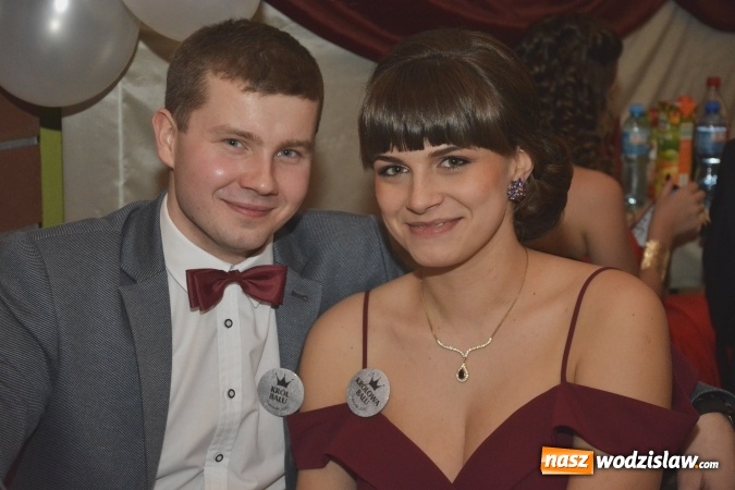 Zdjęcie w galerii na portalu naszwodzislaw.com: Zespół Szkół Ekonomicznych bawi się na studniówce. FOTORELACJA  wiadomości z regionu