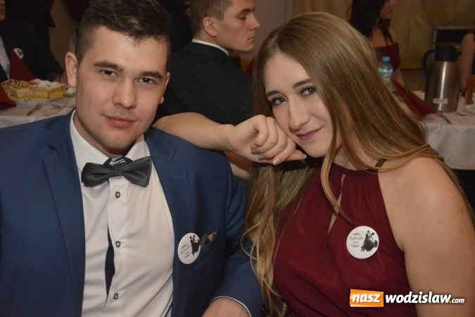 Zdjęcie w galerii na portalu naszwodzislaw.com: Zespół Szkół Ekonomicznych bawi się na studniówce. FOTORELACJA  wiadomości z regionu