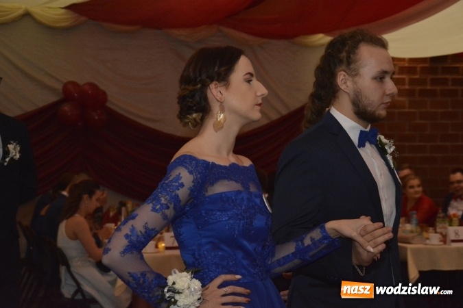 Zdjęcie w galerii na portalu naszwodzislaw.com: Zespół Szkół Ekonomicznych bawi się na studniówce. FOTORELACJA  wiadomości z regionu