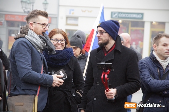 Zdjęcie w galerii na portalu naszwodzislaw.com: Nacjonalizm to nie patriotyzm, czyli manifestacja w Wodzisławiu  wiadomości z regionu