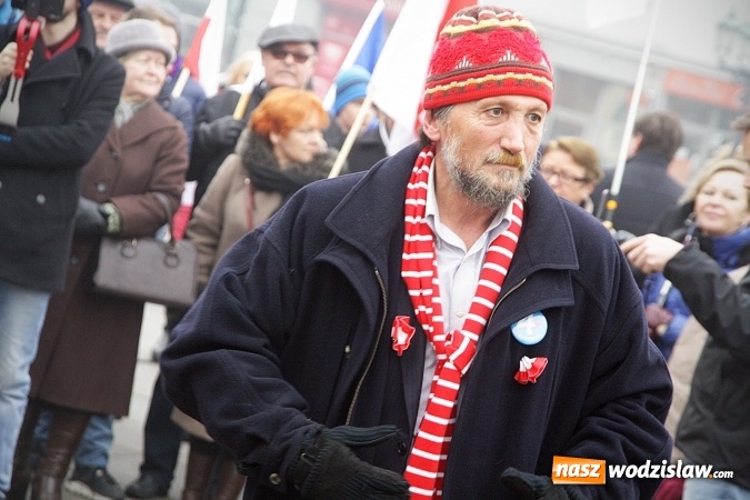 Zdjęcie w galerii na portalu naszwodzislaw.com: Nacjonalizm to nie patriotyzm, czyli manifestacja w Wodzisławiu  wiadomości z regionu