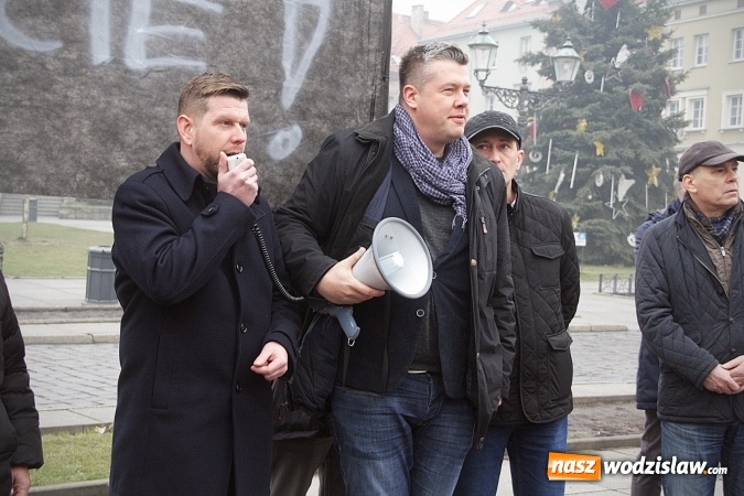 Zdjęcie w galerii na portalu naszwodzislaw.com: Nacjonalizm to nie patriotyzm, czyli manifestacja w Wodzisławiu  wiadomości z regionu