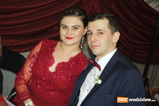 Zdjęcie w galerii na portalu naszwodzislaw.com: Bal na 102! Studniówka Zespołu Szkół Ekonomicznych – część druga wiadomości z regionu