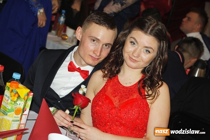 Zdjęcie w galerii na portalu naszwodzislaw.com: Bal na 102! Studniówka Zespołu Szkół Ekonomicznych – część druga wiadomości z regionu