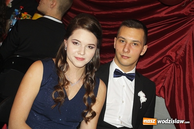 Zdjęcie w galerii na portalu naszwodzislaw.com: Bal na 102! Studniówka Zespołu Szkół Ekonomicznych – część druga wiadomości z regionu