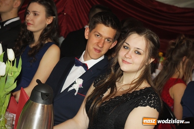 Zdjęcie w galerii na portalu naszwodzislaw.com: Bal na 102! Studniówka Zespołu Szkół Ekonomicznych – część druga wiadomości z regionu