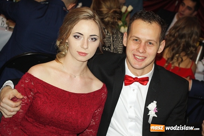 Zdjęcie w galerii na portalu naszwodzislaw.com: Bal na 102! Studniówka Zespołu Szkół Ekonomicznych – część druga wiadomości z regionu