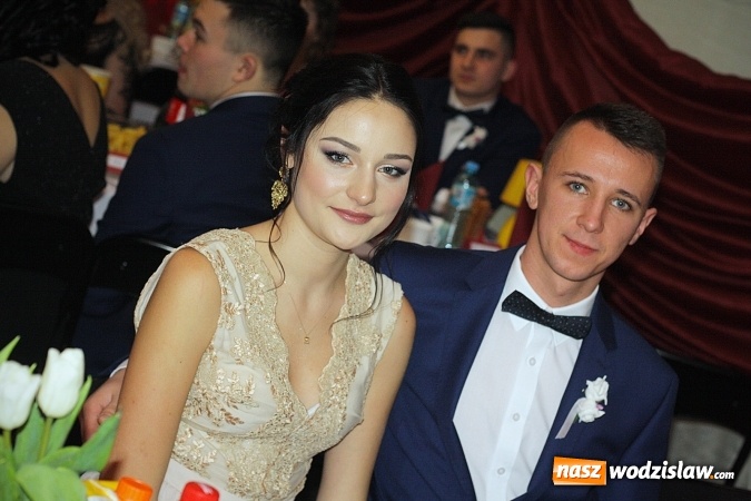 Zdjęcie w galerii na portalu naszwodzislaw.com: Bal na 102! Studniówka Zespołu Szkół Ekonomicznych – część druga wiadomości z regionu