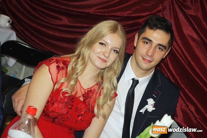 Zdjęcie w galerii na portalu naszwodzislaw.com: Bal na 102! Studniówka Zespołu Szkół Ekonomicznych – część druga wiadomości z regionu