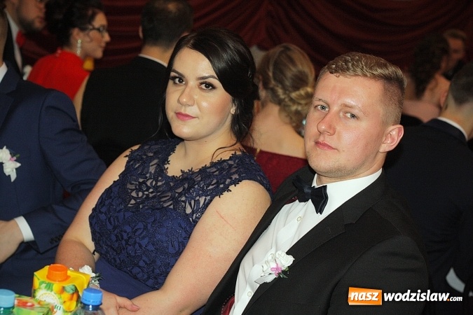 Zdjęcie w galerii na portalu naszwodzislaw.com: Bal na 102! Studniówka Zespołu Szkół Ekonomicznych – część druga wiadomości z regionu