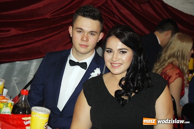 Zdjęcie w galerii na portalu naszwodzislaw.com: Bal na 102! Studniówka Zespołu Szkół Ekonomicznych – część druga wiadomości z regionu