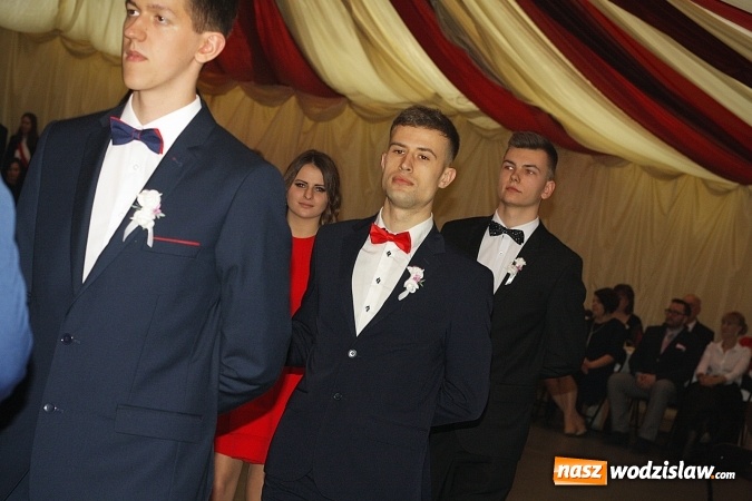 Zdjęcie w galerii na portalu naszwodzislaw.com: Bal na 102! Studniówka Zespołu Szkół Ekonomicznych – część druga wiadomości z regionu