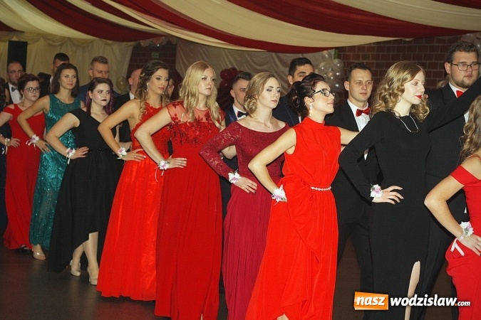 Zdjęcie w galerii na portalu naszwodzislaw.com: Bal na 102! Studniówka Zespołu Szkół Ekonomicznych – część druga wiadomości z regionu