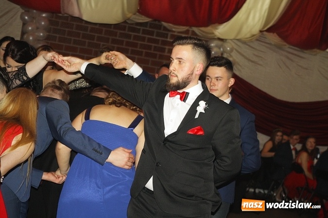 Zdjęcie w galerii na portalu naszwodzislaw.com: Bal na 102! Studniówka Zespołu Szkół Ekonomicznych – część druga wiadomości z regionu