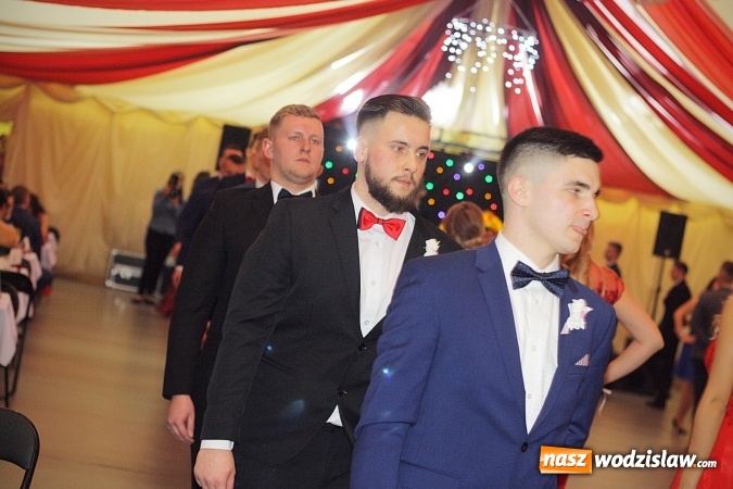 Zdjęcie w galerii na portalu naszwodzislaw.com: Bal na 102! Studniówka Zespołu Szkół Ekonomicznych – część druga wiadomości z regionu