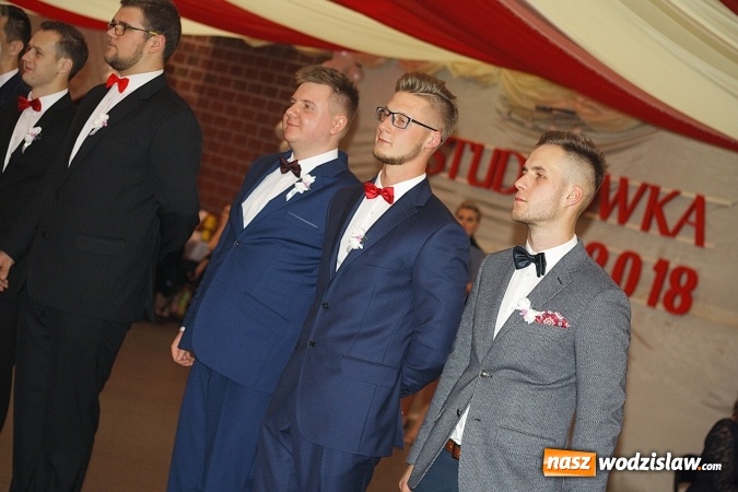 Zdjęcie w galerii na portalu naszwodzislaw.com: Bal na 102! Studniówka Zespołu Szkół Ekonomicznych – część druga wiadomości z regionu