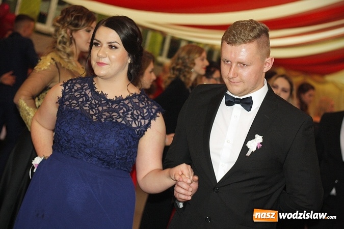 Zdjęcie w galerii na portalu naszwodzislaw.com: Bal na 102! Studniówka Zespołu Szkół Ekonomicznych – część druga wiadomości z regionu