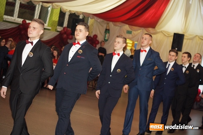 Zdjęcie w galerii na portalu naszwodzislaw.com: Bal na 102! Studniówka Zespołu Szkół Ekonomicznych – część druga wiadomości z regionu