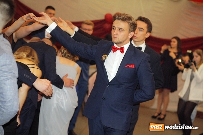 Zdjęcie w galerii na portalu naszwodzislaw.com: Bal na 102! Studniówka Zespołu Szkół Ekonomicznych – część druga wiadomości z regionu