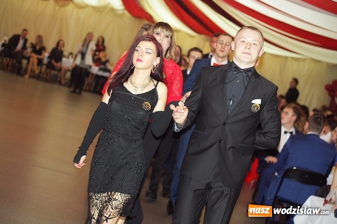 Zdjęcie w galerii na portalu naszwodzislaw.com: Bal na 102! Studniówka Zespołu Szkół Ekonomicznych – część druga wiadomości z regionu