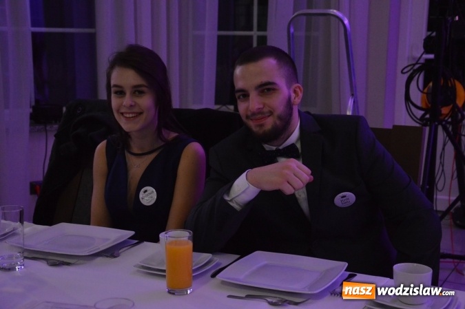 Zdjęcie w galerii na portalu naszwodzislaw.com: Uczniowie z ZST bawią się na studniówce w Premium  wiadomości z regionu