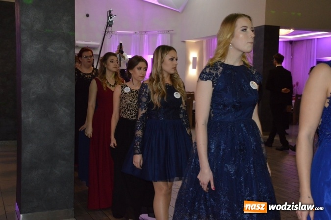 Zdjęcie w galerii na portalu naszwodzislaw.com: Uczniowie z ZST bawią się na studniówce w Premium  wiadomości z regionu