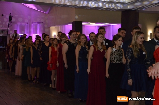 Zdjęcie w galerii na portalu naszwodzislaw.com: Uczniowie z ZST bawią się na studniówce w Premium  wiadomości z regionu