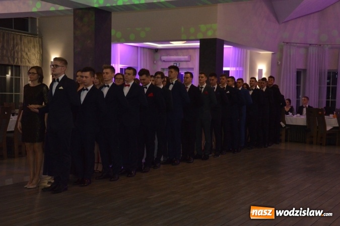 Zdjęcie w galerii na portalu naszwodzislaw.com: Uczniowie z ZST bawią się na studniówce w Premium  wiadomości z regionu