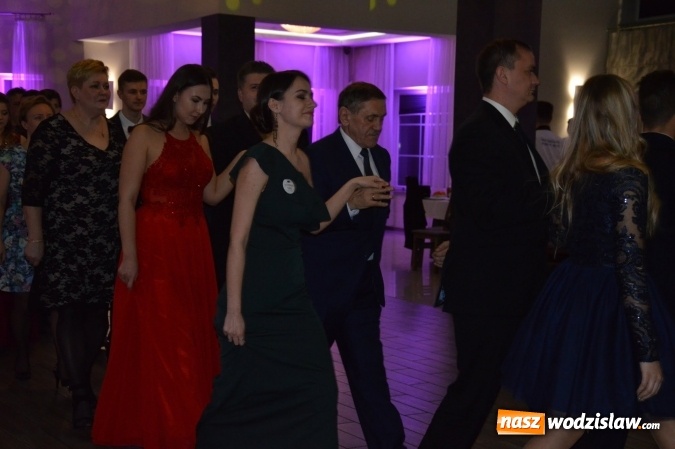 Zdjęcie w galerii na portalu naszwodzislaw.com: Uczniowie z ZST bawią się na studniówce w Premium  wiadomości z regionu