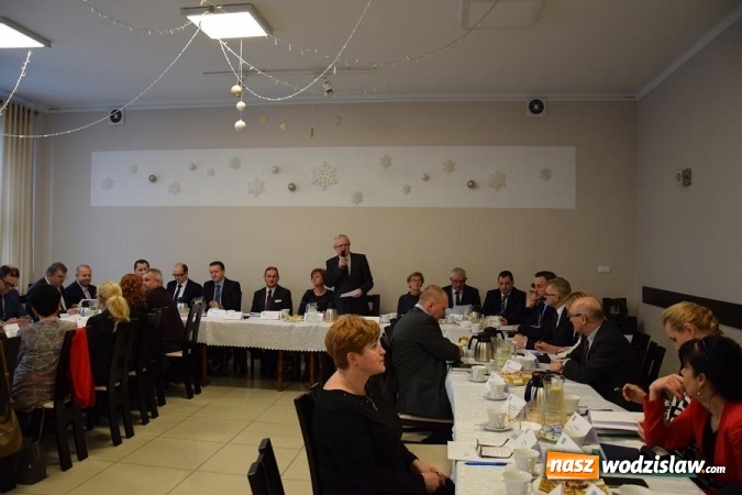 Zdjęcie w galerii na portalu naszwodzislaw.com: Po sesji Rady Gminy Mszana - sprawozdanie Wójta z działalności w 2017 roku wiadomości z regionu