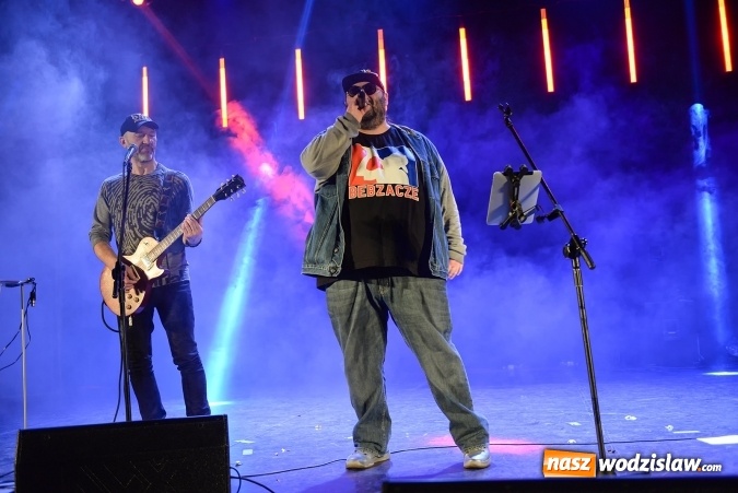 Zdjęcie w galerii na portalu naszwodzislaw.com: Wiemy ile zebrano na rzecz Aleksandry Hübner w ramach piątkowego koncertu w WCK wiadomości z regionu