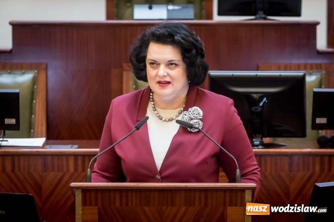 Zdjęcie w galerii na portalu naszwodzislaw.com: Przedstawiciele środowiska medycznego, samorządowcy i parlamentarzyści dyskutowali o refundacji leczenia kobiet wiadomości z regionu