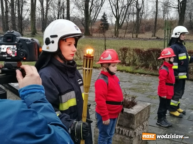 Zdjęcie w galerii na portalu naszwodzislaw.com: Radlińscy strażacy nakręcili teledysk! WIDEO  wiadomości z regionu