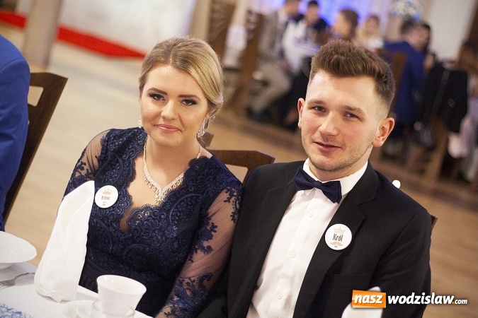 Zdjęcie w galerii na portalu naszwodzislaw.com: Studniówka 2018. Zobacz jak bawi się ZSP nr 2 w Rydułtowach. FOTORELACJA wiadomości z regionu