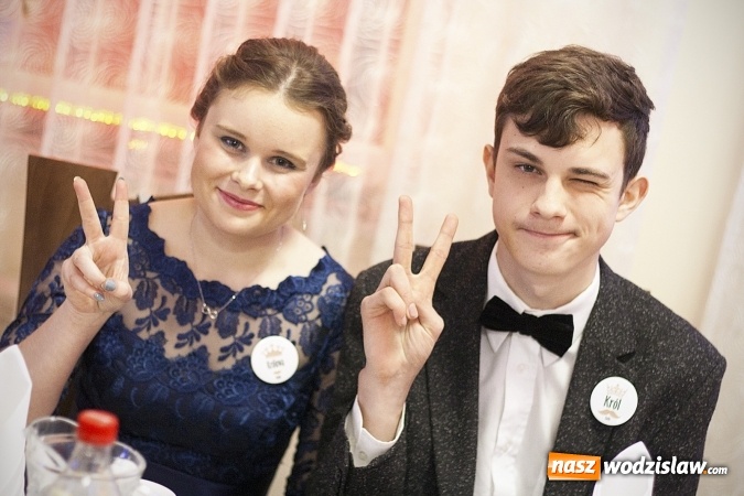 Zdjęcie w galerii na portalu naszwodzislaw.com: Studniówka 2018. Zobacz jak bawi się ZSP nr 2 w Rydułtowach. FOTORELACJA wiadomości z regionu