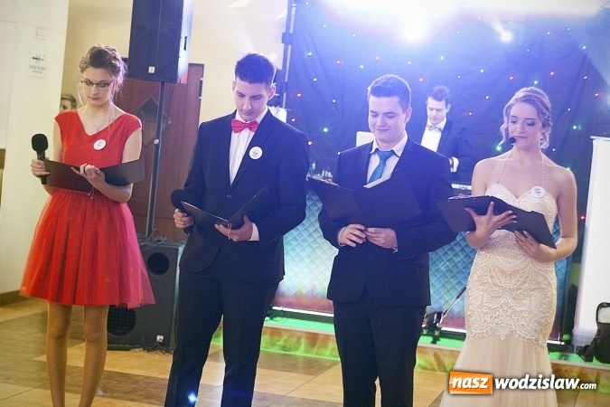 Zdjęcie w galerii na portalu naszwodzislaw.com: Studniówka 2018. Zobacz jak bawi się ZSP nr 2 w Rydułtowach. FOTORELACJA wiadomości z regionu