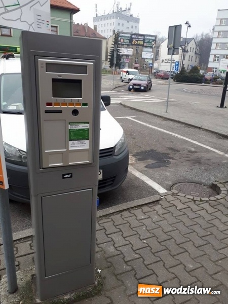 Zdjęcie w galerii na portalu naszwodzislaw.com: Parkomaty w Wodzisławiu: Trzy stare modele zastąpione nowymi  wiadomości z regionu