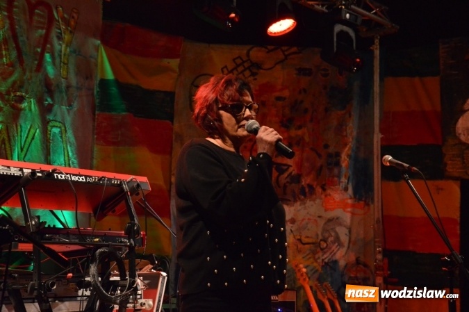 Zdjęcie w galerii na portalu naszwodzislaw.com: Tabu i Kamil Bednarek w Czyżowicach! Zagrali dla szesnastoletniego Tymka wiadomości z regionu