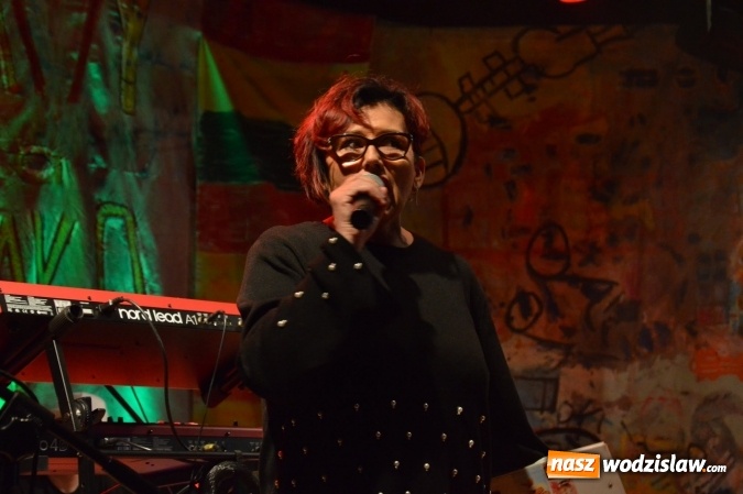 Zdjęcie w galerii na portalu naszwodzislaw.com: Tabu i Kamil Bednarek w Czyżowicach! Zagrali dla szesnastoletniego Tymka wiadomości z regionu