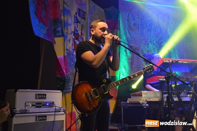 Zdjęcie w galerii na portalu naszwodzislaw.com: Tabu i Kamil Bednarek w Czyżowicach! Zagrali dla szesnastoletniego Tymka wiadomości z regionu