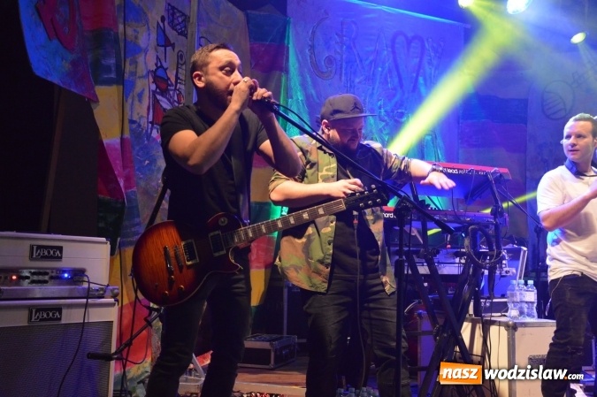 Zdjęcie w galerii na portalu naszwodzislaw.com: Tabu i Kamil Bednarek w Czyżowicach! Zagrali dla szesnastoletniego Tymka wiadomości z regionu