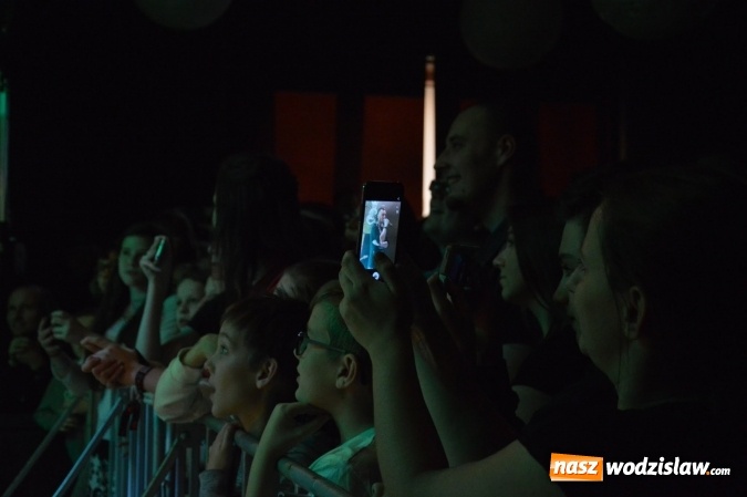 Zdjęcie w galerii na portalu naszwodzislaw.com: Tabu i Kamil Bednarek w Czyżowicach! Zagrali dla szesnastoletniego Tymka wiadomości z regionu