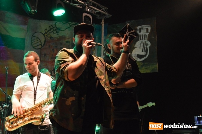 Zdjęcie w galerii na portalu naszwodzislaw.com: Tabu i Kamil Bednarek w Czyżowicach! Zagrali dla szesnastoletniego Tymka wiadomości z regionu