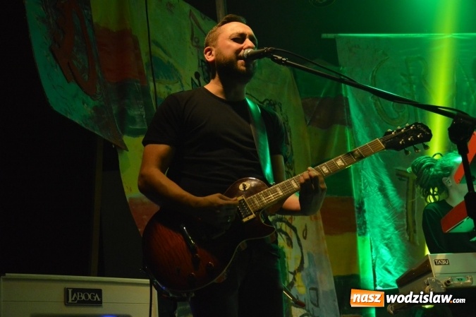 Zdjęcie w galerii na portalu naszwodzislaw.com: Tabu i Kamil Bednarek w Czyżowicach! Zagrali dla szesnastoletniego Tymka wiadomości z regionu