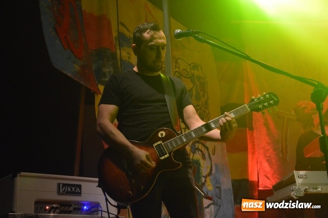 Zdjęcie w galerii na portalu naszwodzislaw.com: Tabu i Kamil Bednarek w Czyżowicach! Zagrali dla szesnastoletniego Tymka wiadomości z regionu